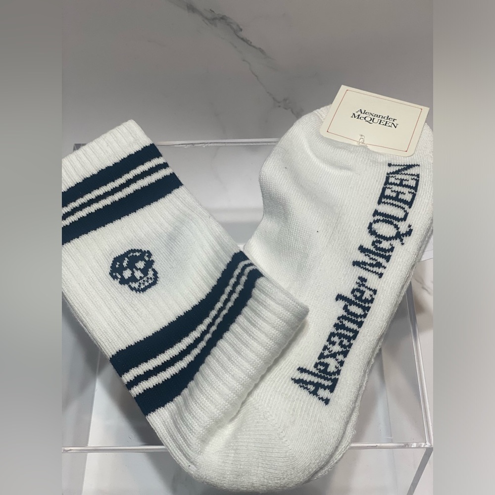 Alexander McQueen Logo Crew Socks in Medium